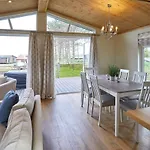 Host & - Salt & Seaweed Runswick