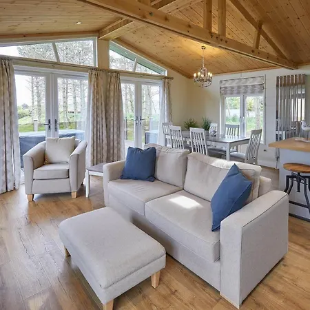 Host & - Salt & Seaweed